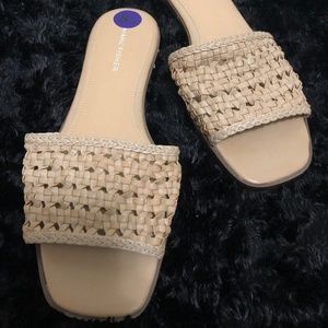 Tan/Nude Sandals